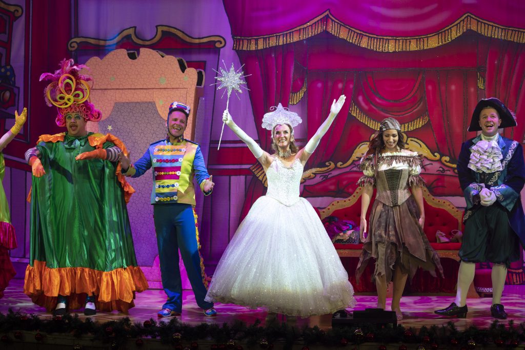 Review: Cinderella, Pavilion Theatre Glasgow - Braw Theatre